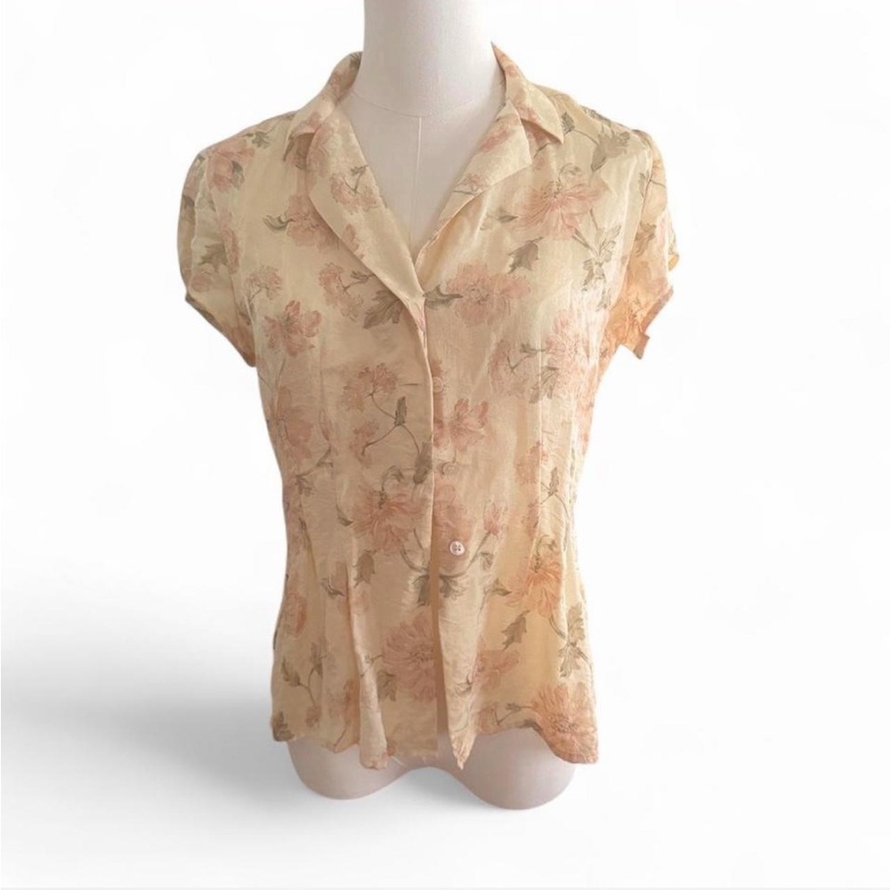 Light Floral Short Sleeve Blouse